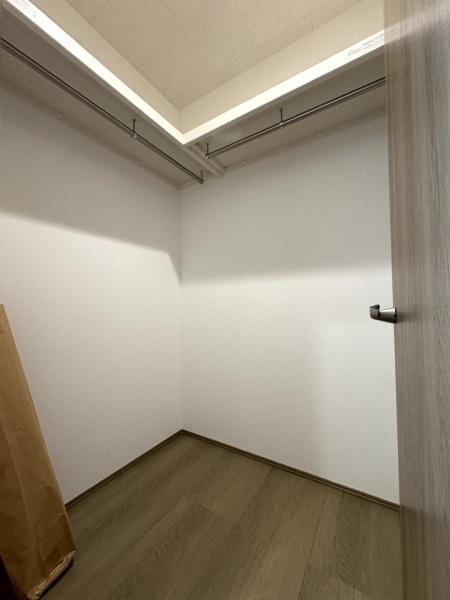 フェリディアガーデン成田市大清水 全2棟1号棟の収納画像