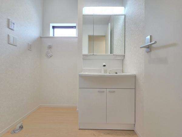 クレイドルガーデン富里市七栄第34・7棟・1号棟の洗面台・洗面所画像