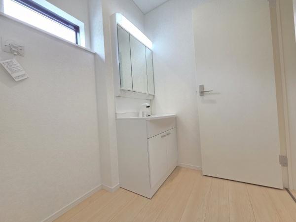 クレイドルガーデン富里市七栄第34・7棟・1号棟の洗面台・洗面所画像