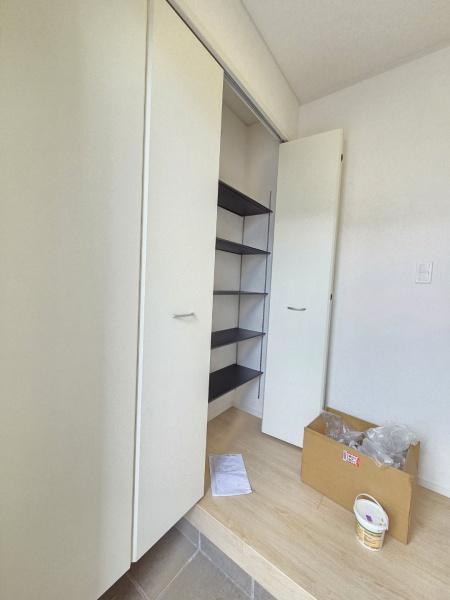 クレイドルガーデン富里市七栄第34・7棟・1号棟の玄関画像