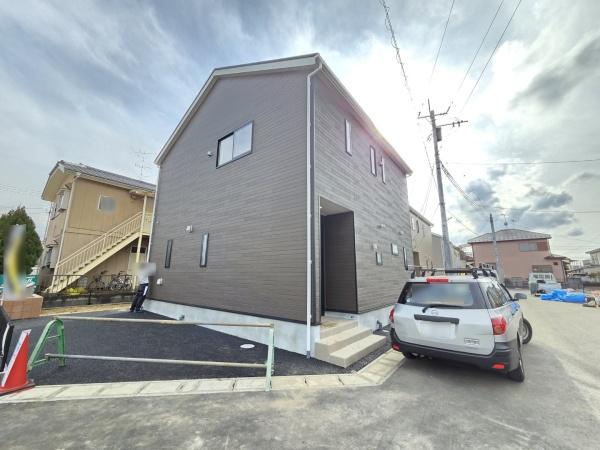 クレイドルガーデン富里市七栄第34・7棟・1号棟の前面道路含む現地写真画像