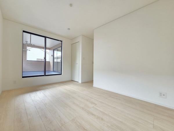 クレイドルガーデン富里市七栄第34・7棟・2号棟の洋室画像