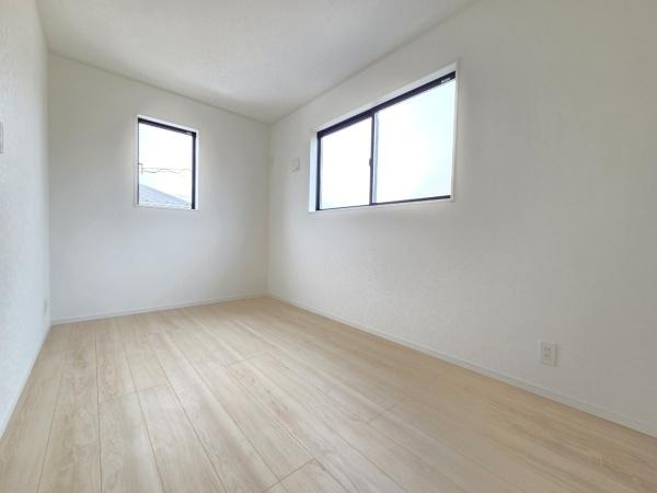 クレイドルガーデン富里市七栄第34・7棟・2号棟の洋室画像