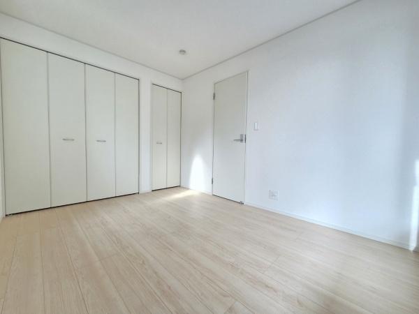 クレイドルガーデン富里市七栄第34・7棟・2号棟の洋室画像