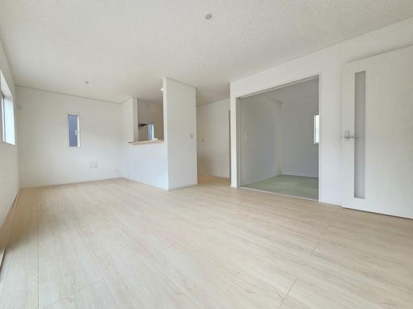 クレイドルガーデン富里市七栄第34・7棟・５号棟のリビング画像