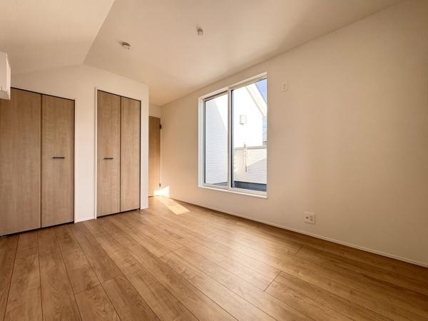 リナージュ佐倉市千成3丁目第1期全1棟1号棟の洋室画像