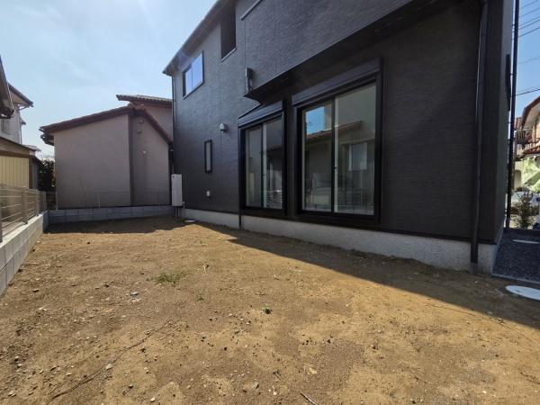 リナージュ　富里市七栄　第３期　全１棟　１号棟の庭画像