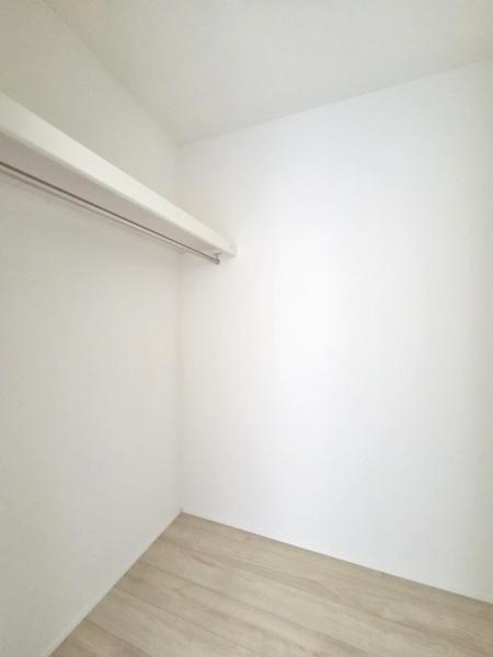 リナージュ　富里市七栄　第３期　全１棟　１号棟の収納画像