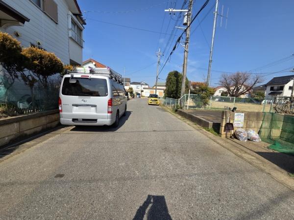 リナージュ　富里市七栄　第３期　全１棟　１号棟の前面道路含む現地写真画像