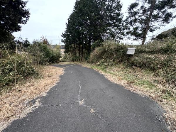 佐倉市　長熊（さくらし　ながくま）の前面道路含む現地写真画像