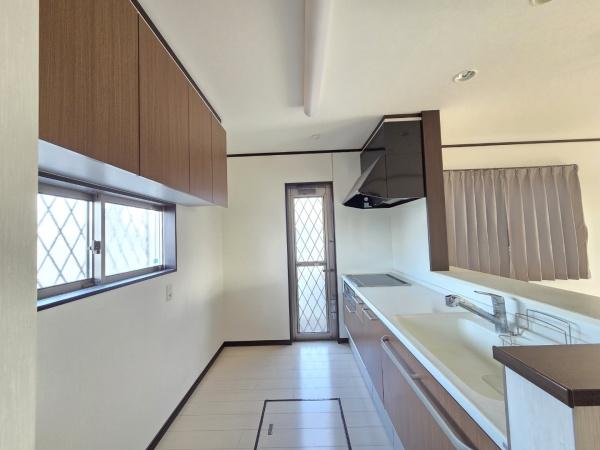 大網白里市　富田（おおあみしらさとし　とみだ）のキッチン画像