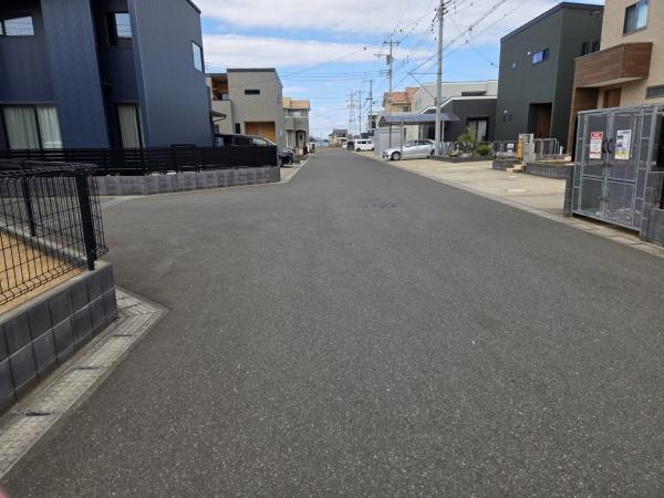 八街市　八街ほ（やちまたし　やちまた　ほ）の前面道路含む現地写真画像