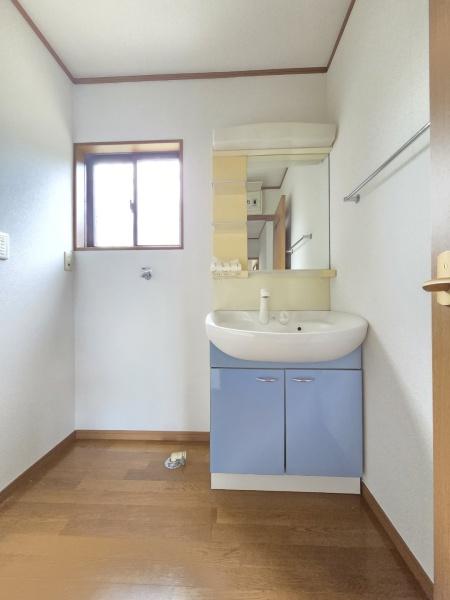 八街市　八街に（やちまたし　やちまた　に）の洗面台・洗面所画像