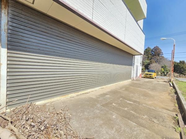 作業所・店舗付住宅・八街市八街ほの駐車場画像