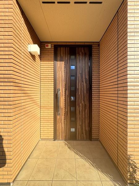 八街市富山(やちまたし とやま)の玄関画像