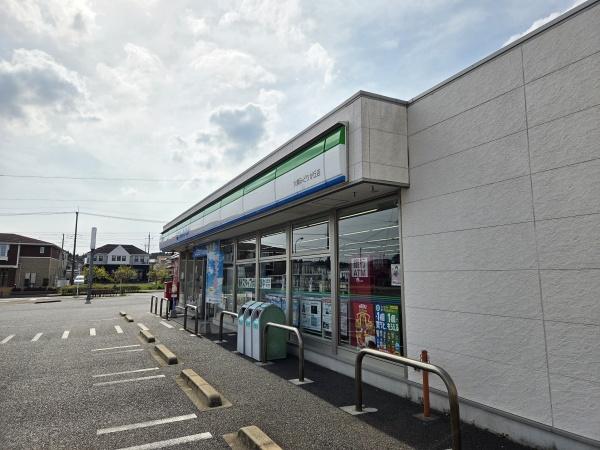 大網白里市みどりが丘４丁目のコンビニ画像