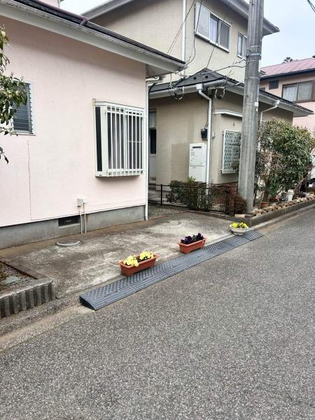 八街市　希望ヶ丘（やちまたし　きぼうがおか）の駐車場画像