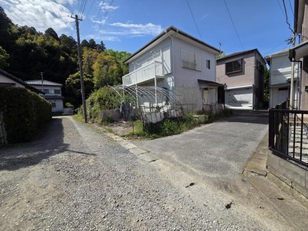 山武市　湯坂（さんむし　ゆさか）の前面道路含む現地写真画像