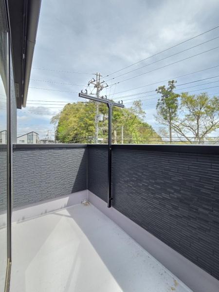 グラファーレ　佐倉市　石川５期　全３棟　１号棟のバルコニー画像