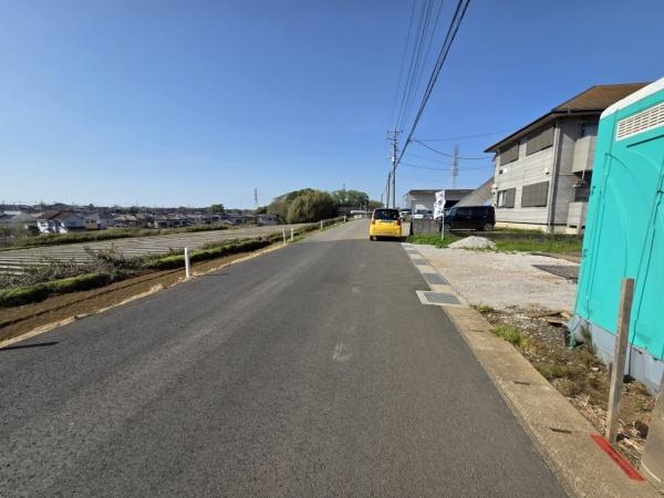 八街市　朝日　Ｕ３の前面道路含む現地写真画像
