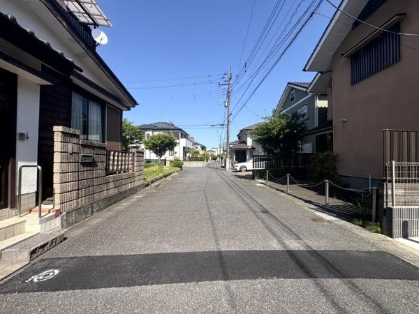 グラファーレ　佐倉市　飯田　４期　全１棟　１号棟の前面道路含む現地写真画像