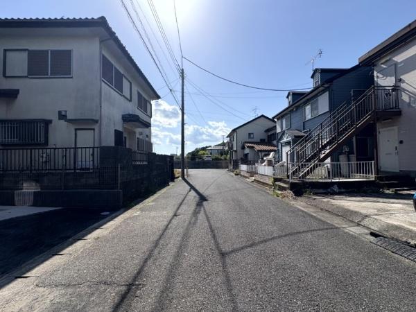 グラファーレ　佐倉市　飯田　４期　全１棟　１号棟の前面道路含む現地写真画像