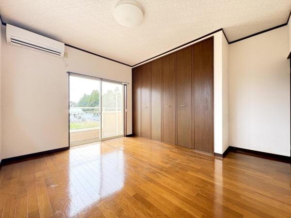 東金市　上谷（とうがねし　うわや）の洋室画像