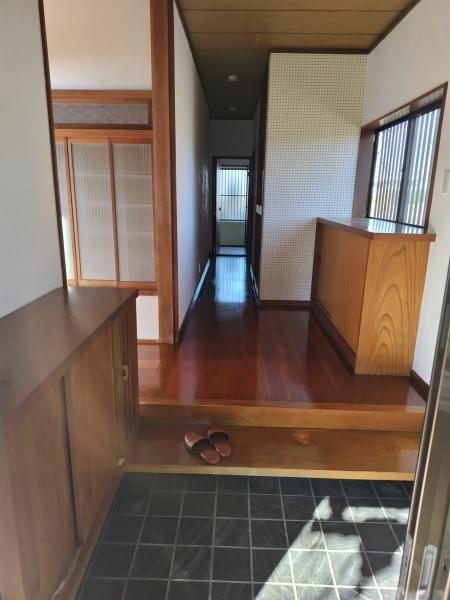 八街市　富山（やちまたし　とやま）の玄関画像