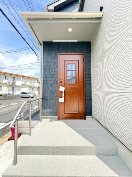 成田市 並木町(公津の杜Ⅳ)全1棟 A号棟の玄関画像