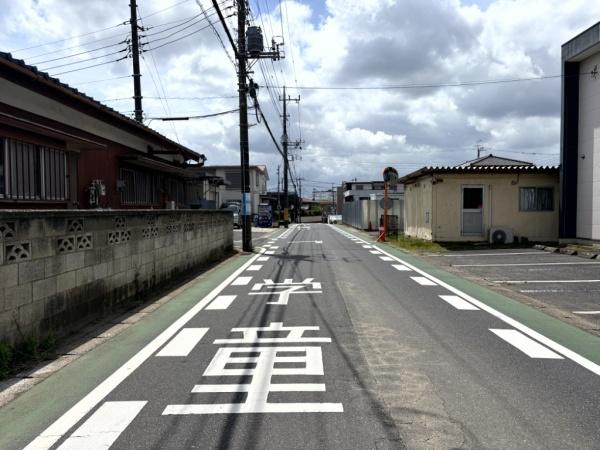 成田市 並木町(公津の杜Ⅳ)全1棟 A号棟の前面道路含む現地写真画像