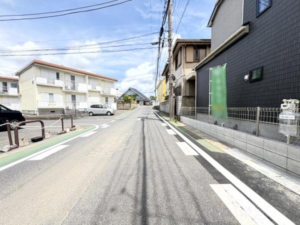 成田市 並木町(公津の杜Ⅳ)全1棟 A号棟の前面道路含む現地写真画像