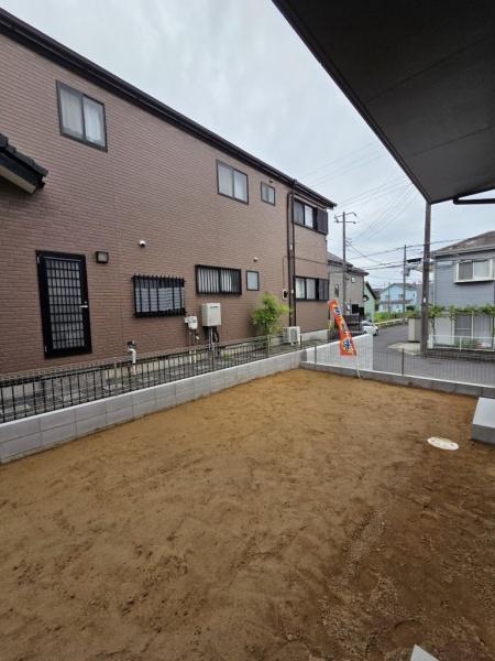 成田市 土屋 全1棟 A号棟の庭画像