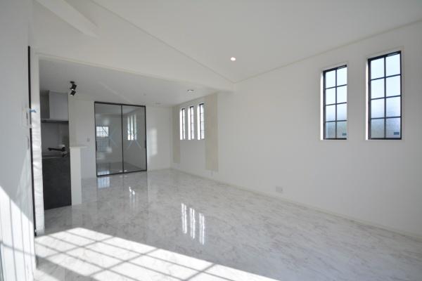 東金市 八坂台5丁目(とうがねし やさかだい)のリビング画像