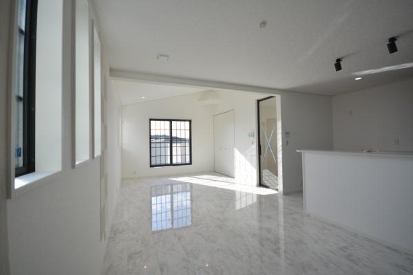 東金市 八坂台5丁目(とうがねし やさかだい)のリビング画像