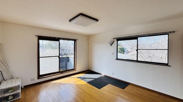 大網白里市　南横川（おおあみしらさとし　みなみよこかわ）の洋室画像
