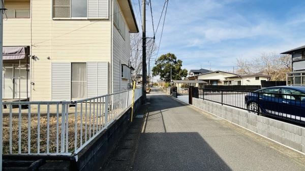 大網白里市　南横川（おおあみしらさとし　みなみよこかわ）の前面道路含む現地写真画像