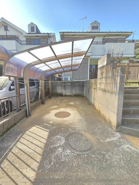 八街市 富山(やちまたし とやま)の駐車場画像