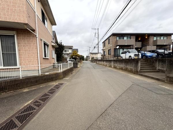 八街市　文違（やちまたし　ひじかい）の前面道路含む現地写真画像