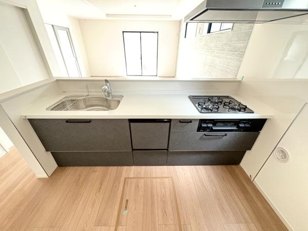 リガーレ 成田市 土屋1期 全2棟 1号棟のキッチン画像