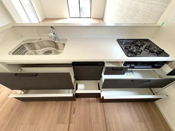 リガーレ 成田市 土屋1期 全2棟 1号棟のキッチン画像