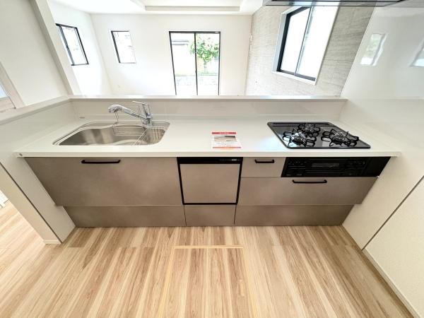 リガーレ　成田市　土屋１期　全２棟　２号棟のキッチン画像