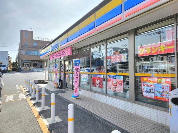 リガーレ・富里市日吉台２丁目・３期・全１棟・１号棟のコンビニ画像