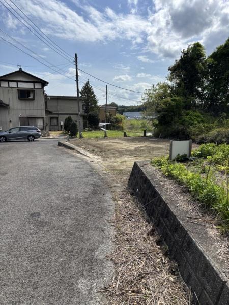 建築条件なし売地　東金市　大豆谷（とうがねし　まめざく）の前面道路含む現地写真画像