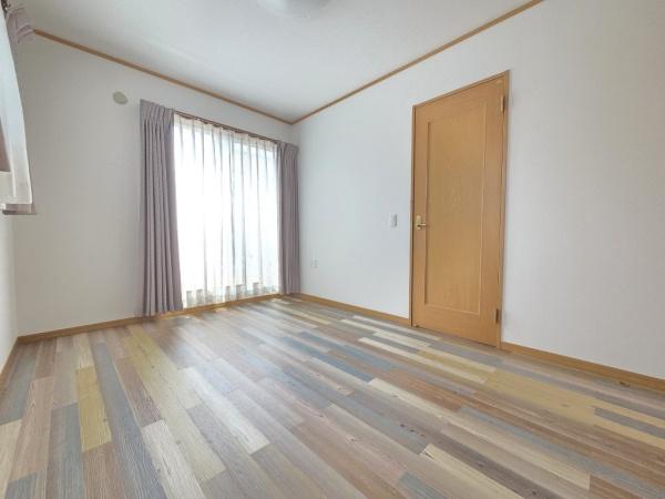 東金市 南上宿(とうがねし みなみかみしゅく)の洋室画像