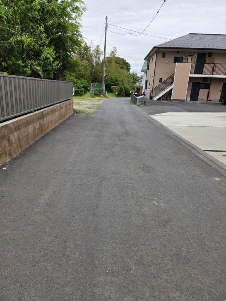 グラファーレ　成田市　郷部２期全１棟１号棟の前面道路含む現地写真画像