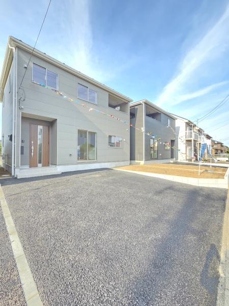 クレイドルガーデン 成田市本城 第21・全4棟・3号棟の前面道路含む現地写真画像