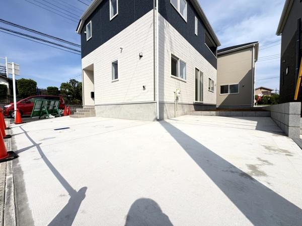 クレイドルガーデン 成田市 中台 第5・12号棟の駐車場画像