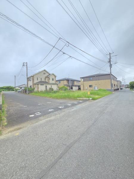 八街市 八街に(やちまたし やちまた に)の前面道路含む現地写真画像