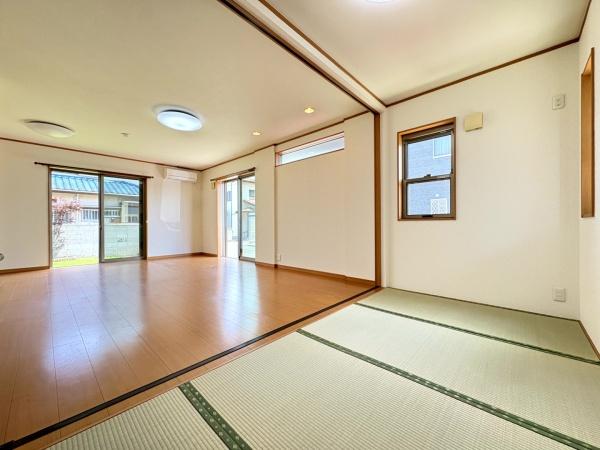 富里市 七栄(とみさとし ななえ)のリビング画像
