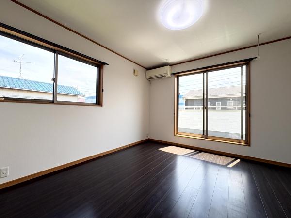 富里市 七栄(とみさとし ななえ)の洋室画像